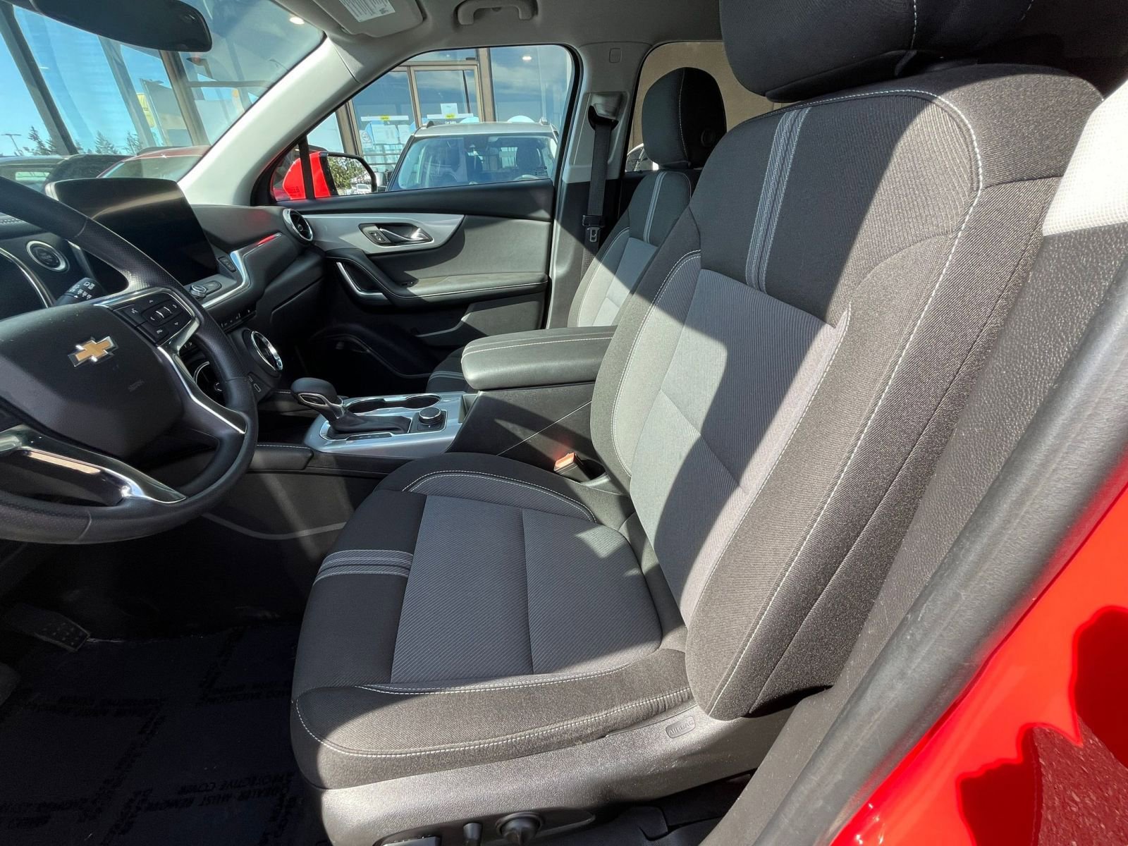 Thumbnail: 2025 Chevrolet Blazer - 28