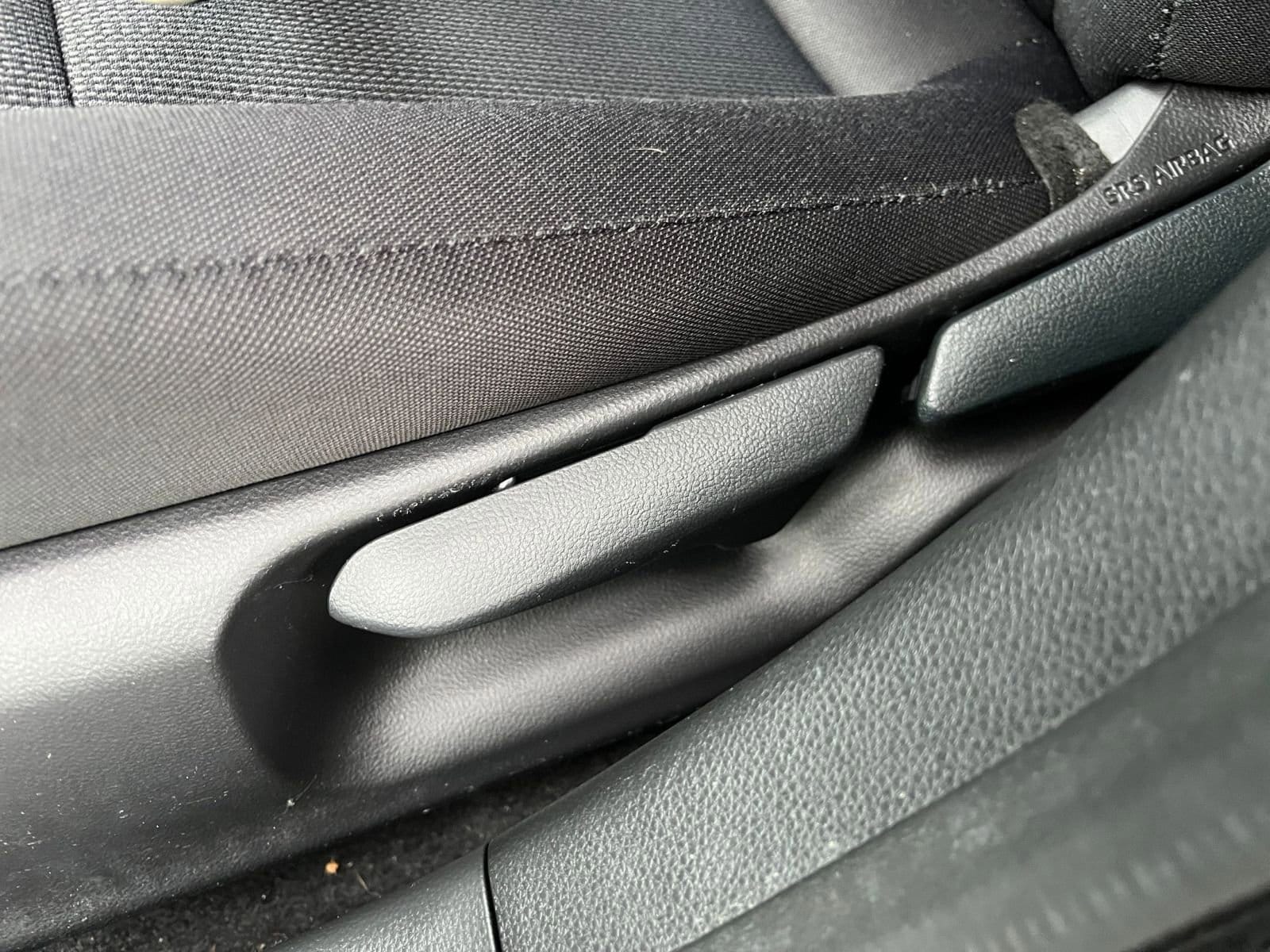 Thumbnail: 2025 Toyota Prius - 23