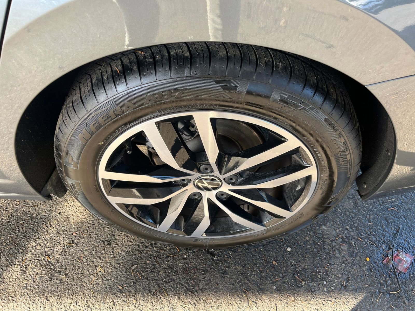 Thumbnail: 2025 Volkswagen Jetta - 30