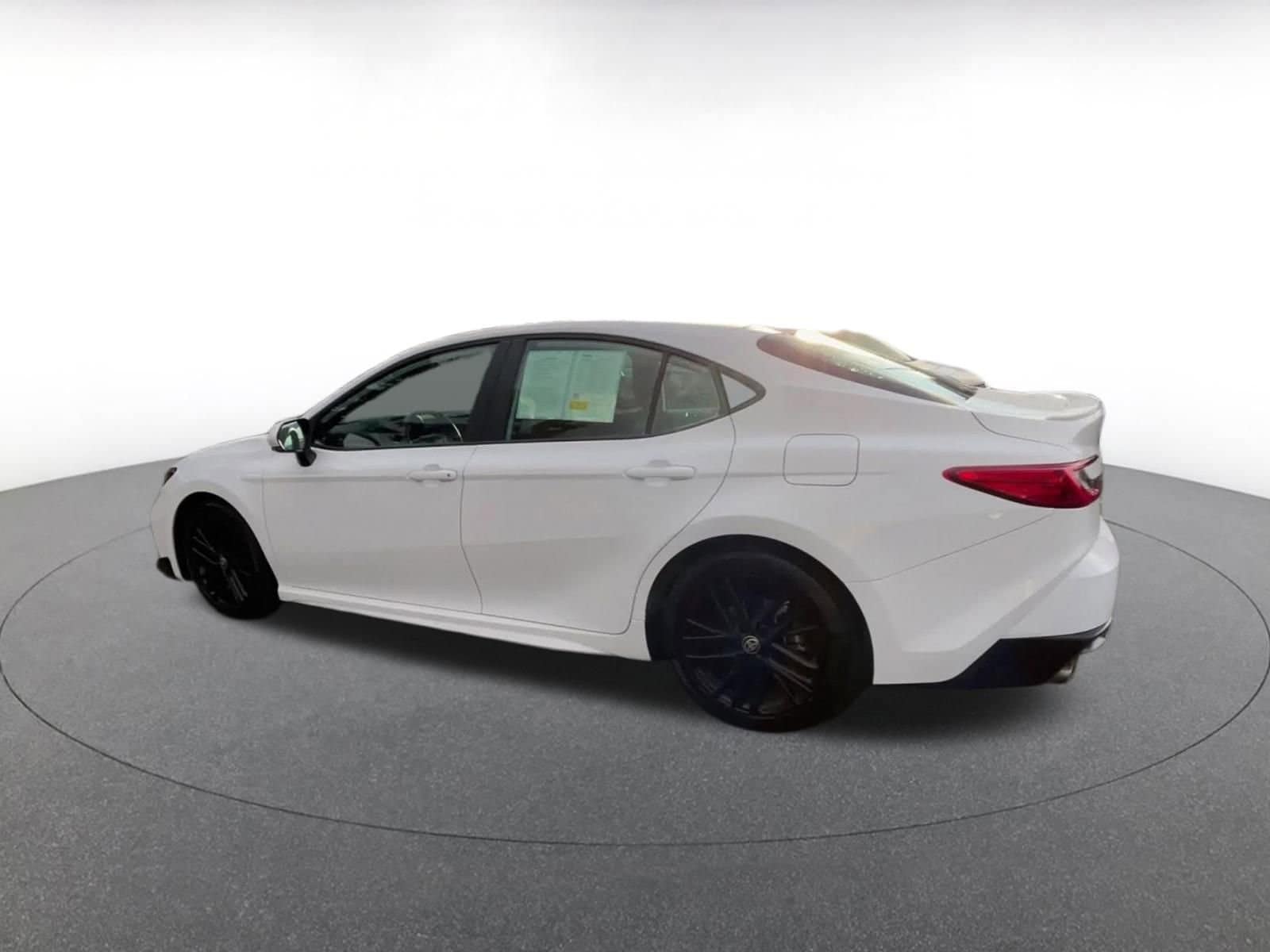 Thumbnail: 2025 Toyota Camry - 10