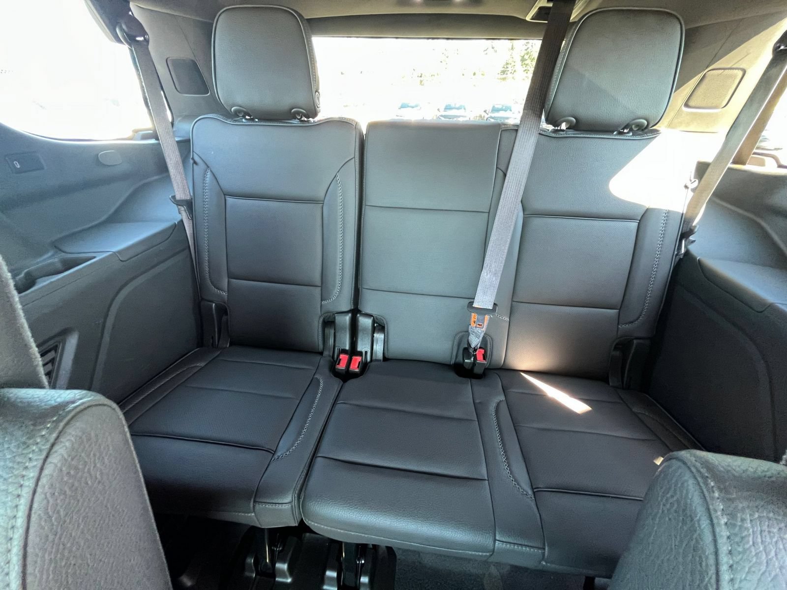 Thumbnail: 2021 GMC Yukon - 32