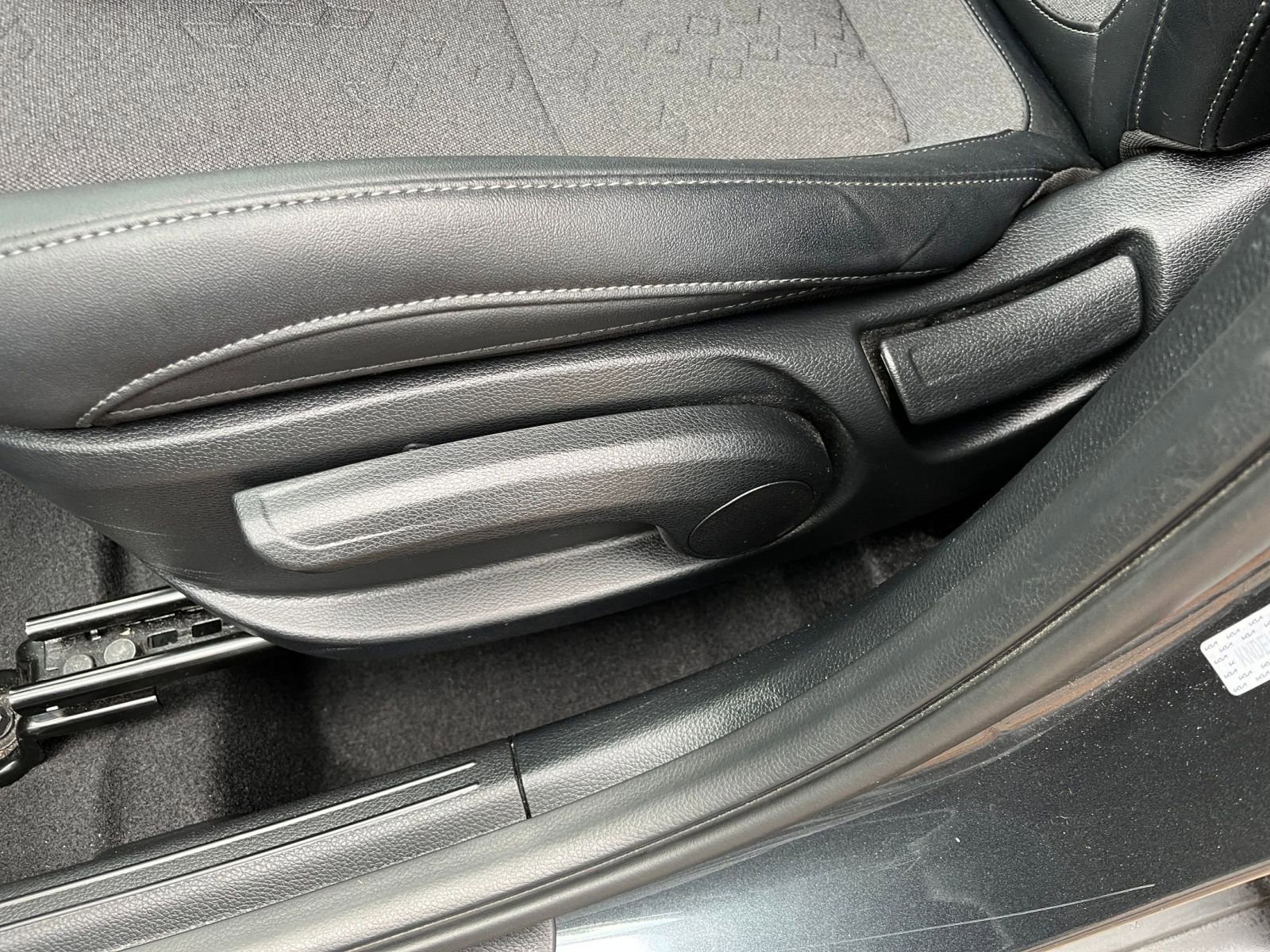 Thumbnail: 2025 Kia Seltos - 23