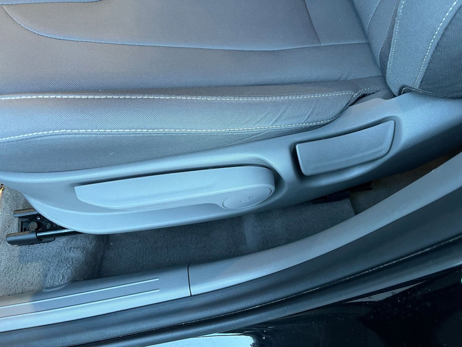 Thumbnail: 2025 Hyundai Elantra - 23