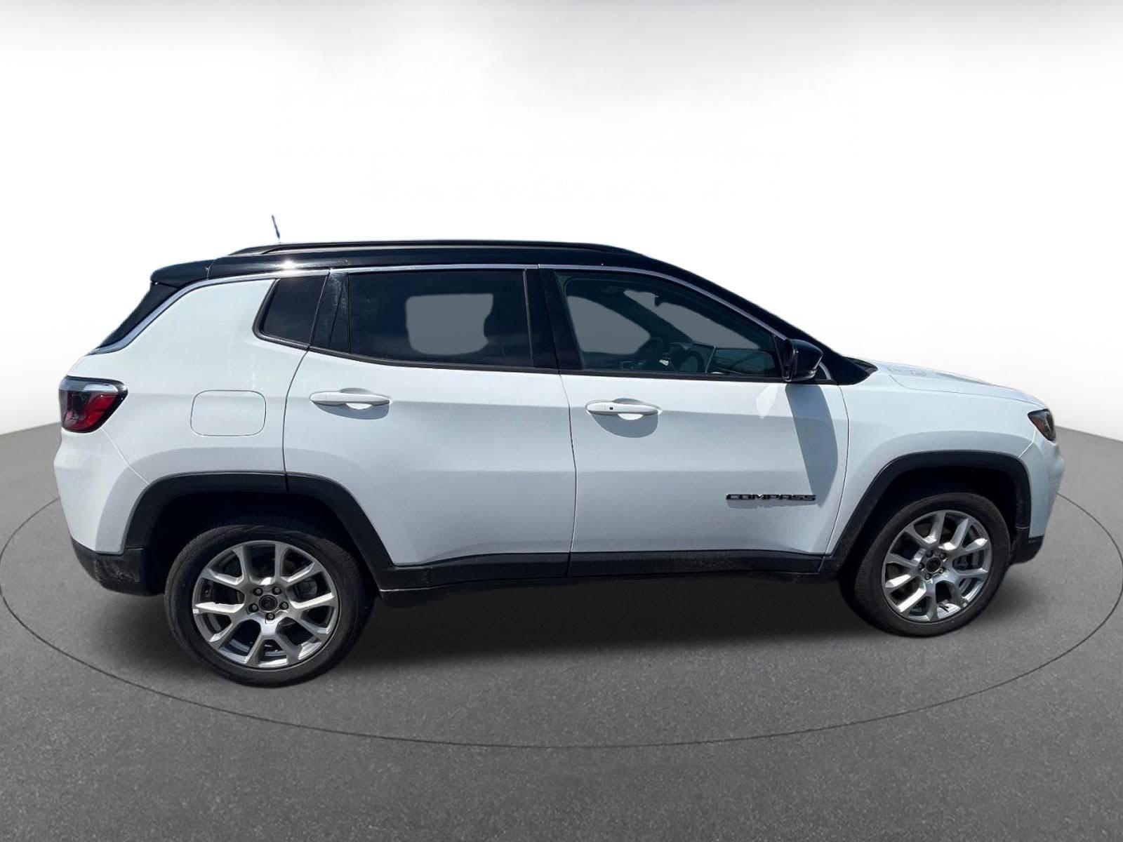 Thumbnail: 2025 Jeep Compass - 10