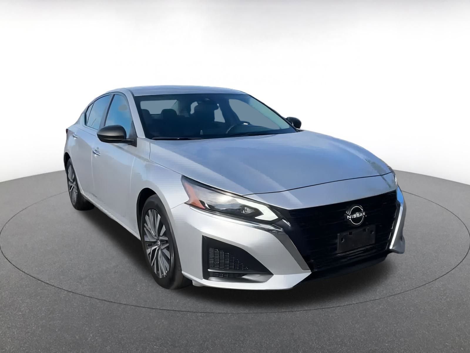 Thumbnail: 2024 Nissan Altima - 3