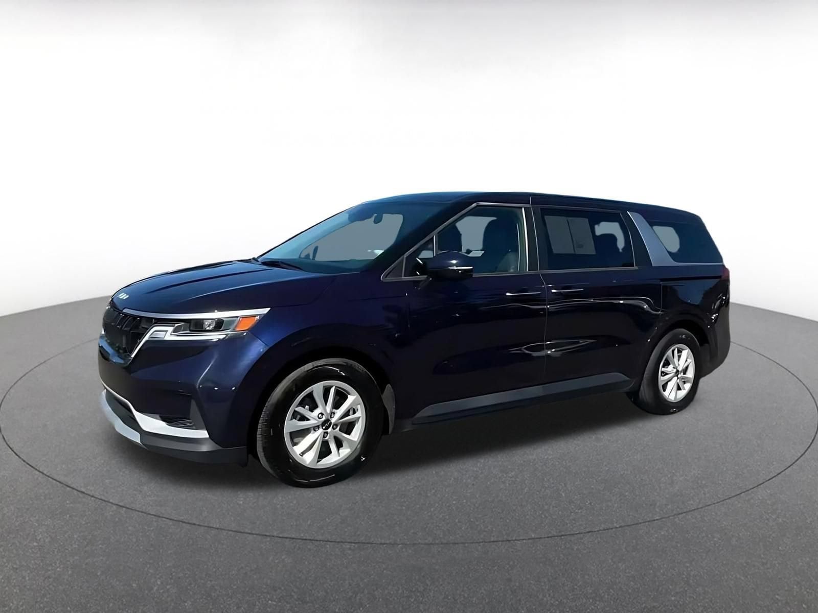 Thumbnail: 2023 Kia Carnival - 7