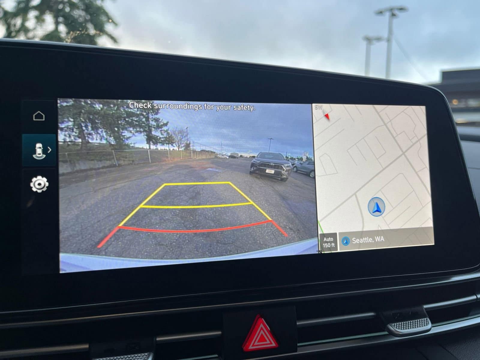 Thumbnail: 2025 Hyundai Elantra - 17