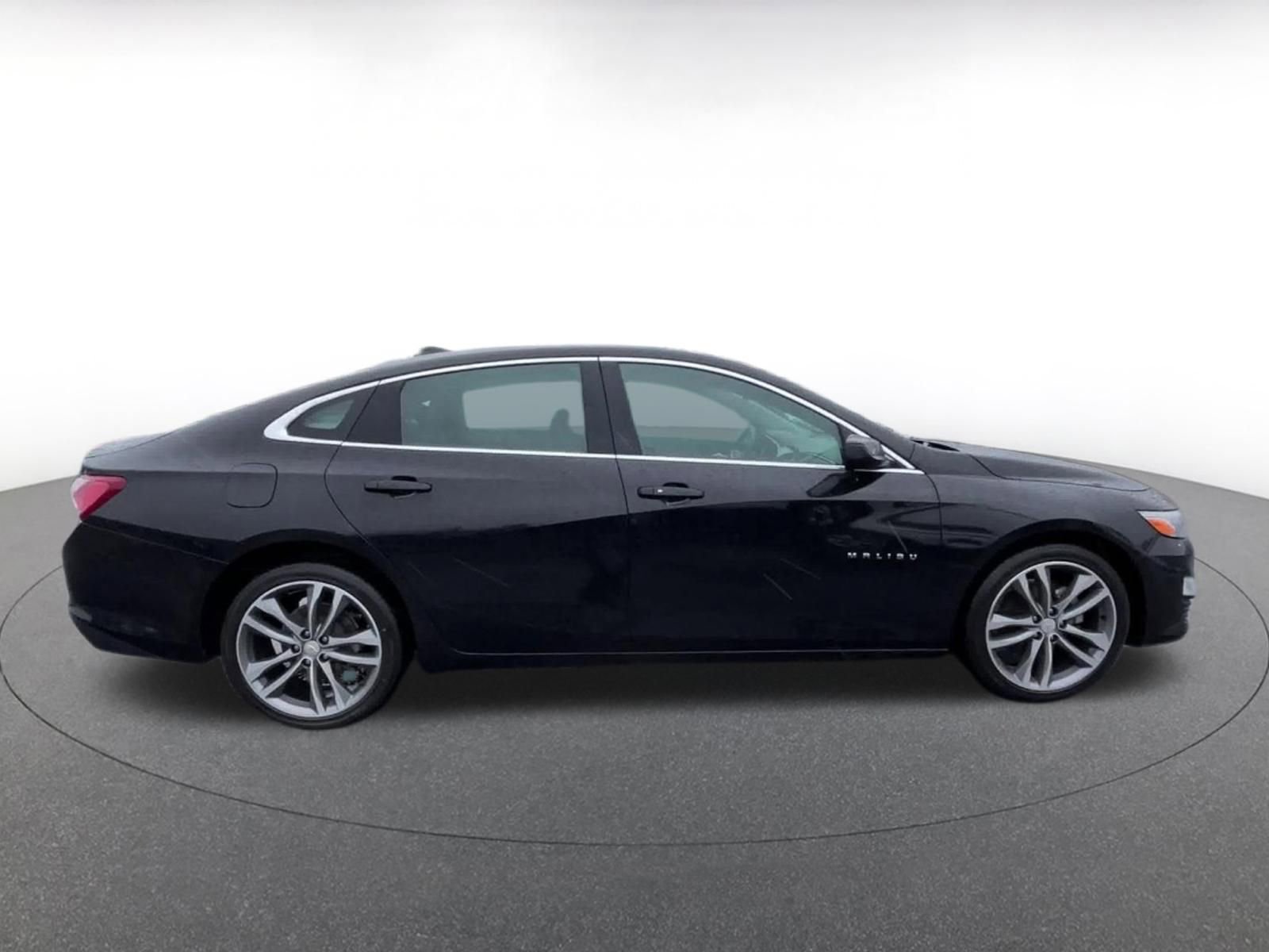 Thumbnail: 2024 Chevrolet Malibu - 16