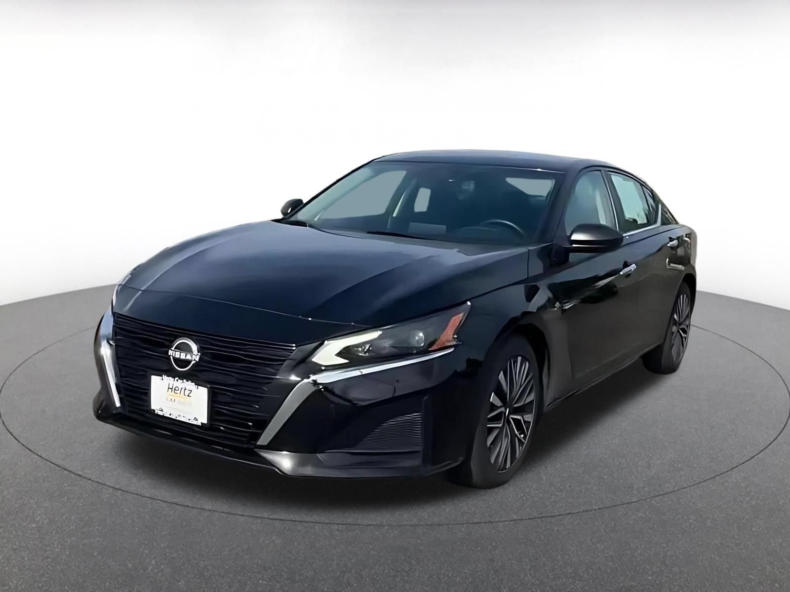 Thumbnail: 2025 Nissan Altima - 6