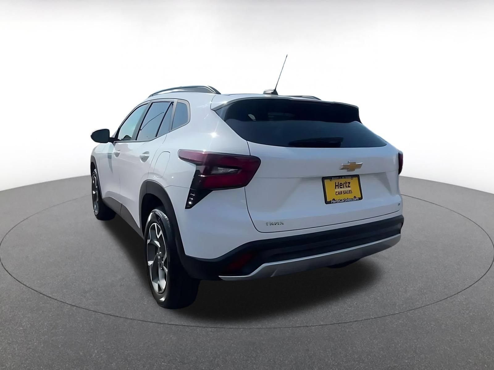 Thumbnail: 2025 Chevrolet Trax - 9