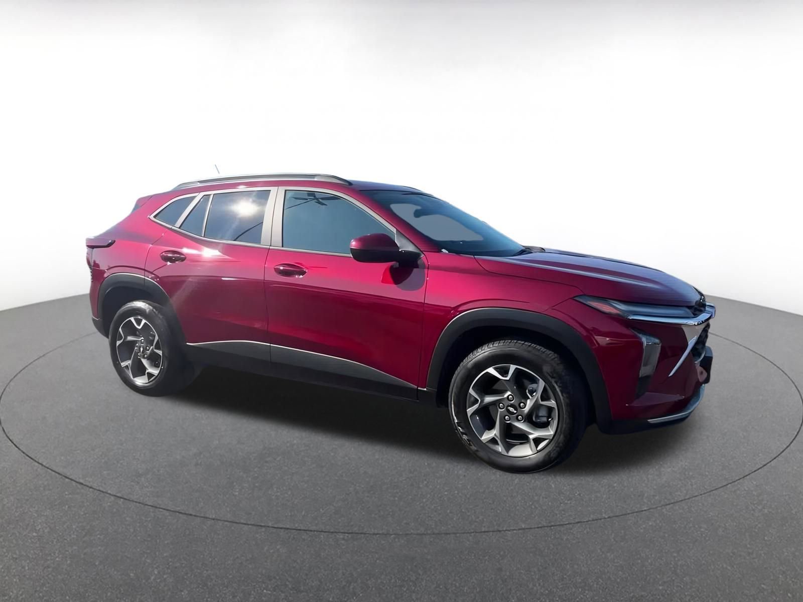 Thumbnail: 2024 Chevrolet Trax - 2