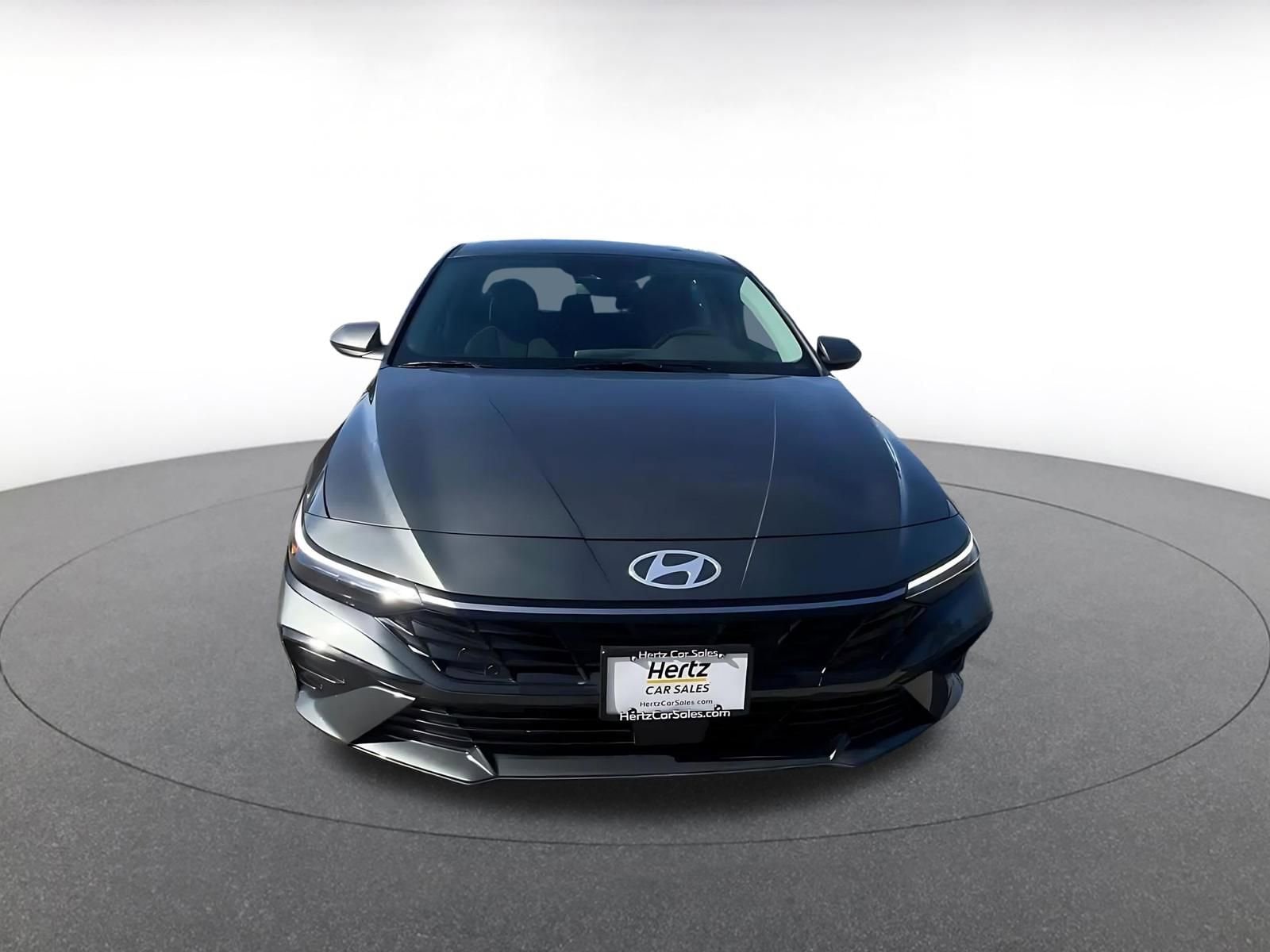 Thumbnail: 2025 Hyundai Elantra - 4