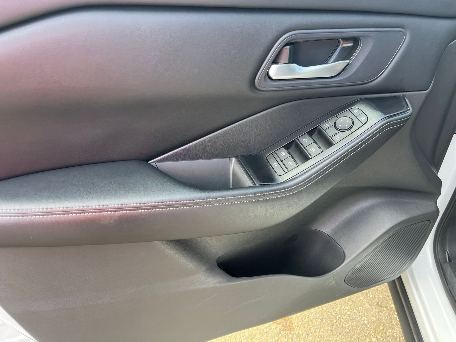 Thumbnail: 2025 Nissan Rogue - 18