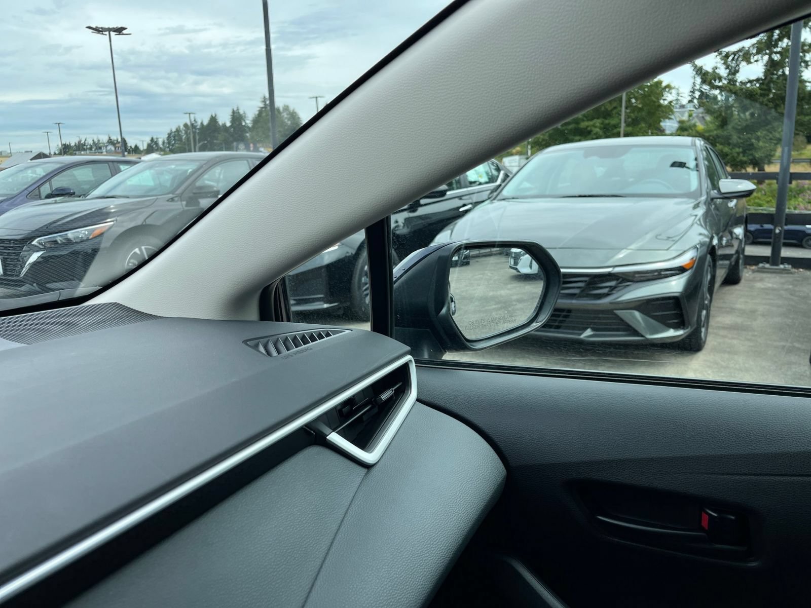 Thumbnail: 2025 Toyota Corolla - 35