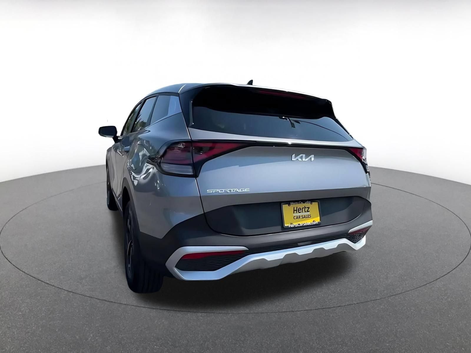 Thumbnail: 2023 Kia Sportage - 10