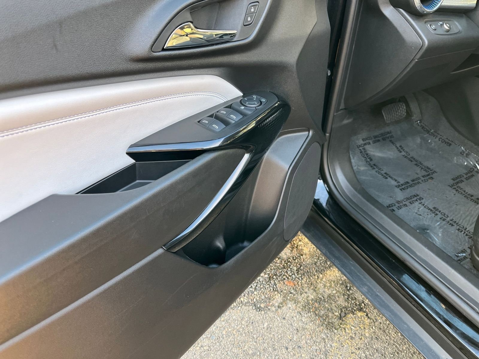 Thumbnail: 2025 Chevrolet Trax - 20