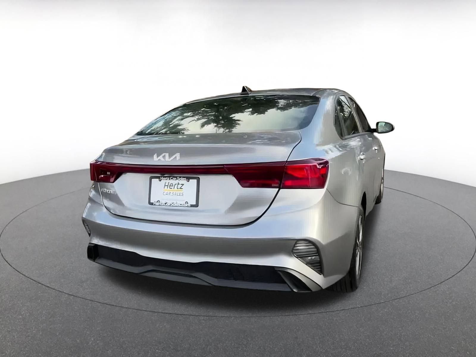 Thumbnail: 2024 Kia Forte - 15