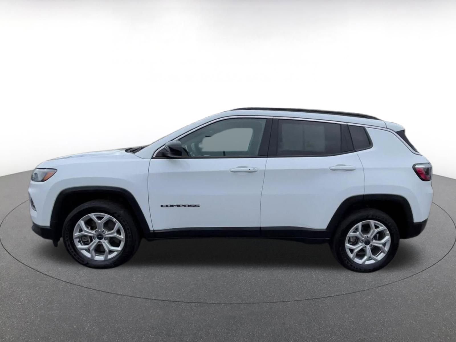 Thumbnail: 2025 Jeep Compass - 9