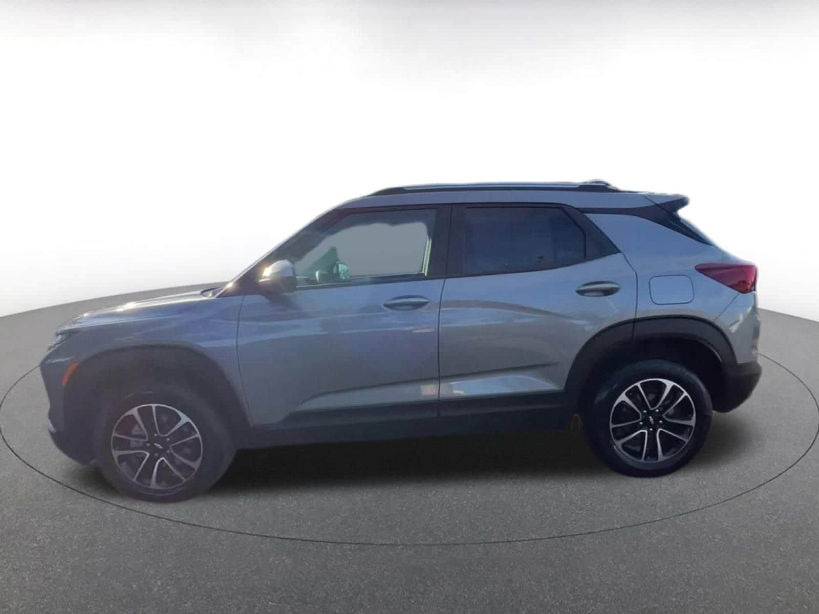 Thumbnail: 2025 Chevrolet TrailBlazer - 9