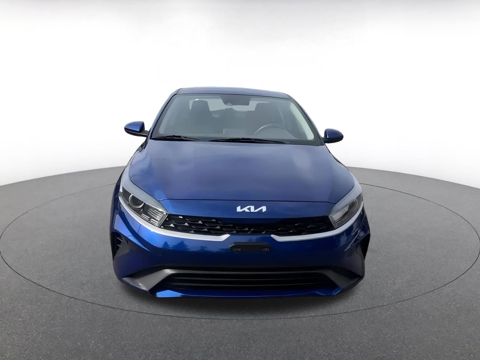 Thumbnail: 2022 Kia Forte - 4