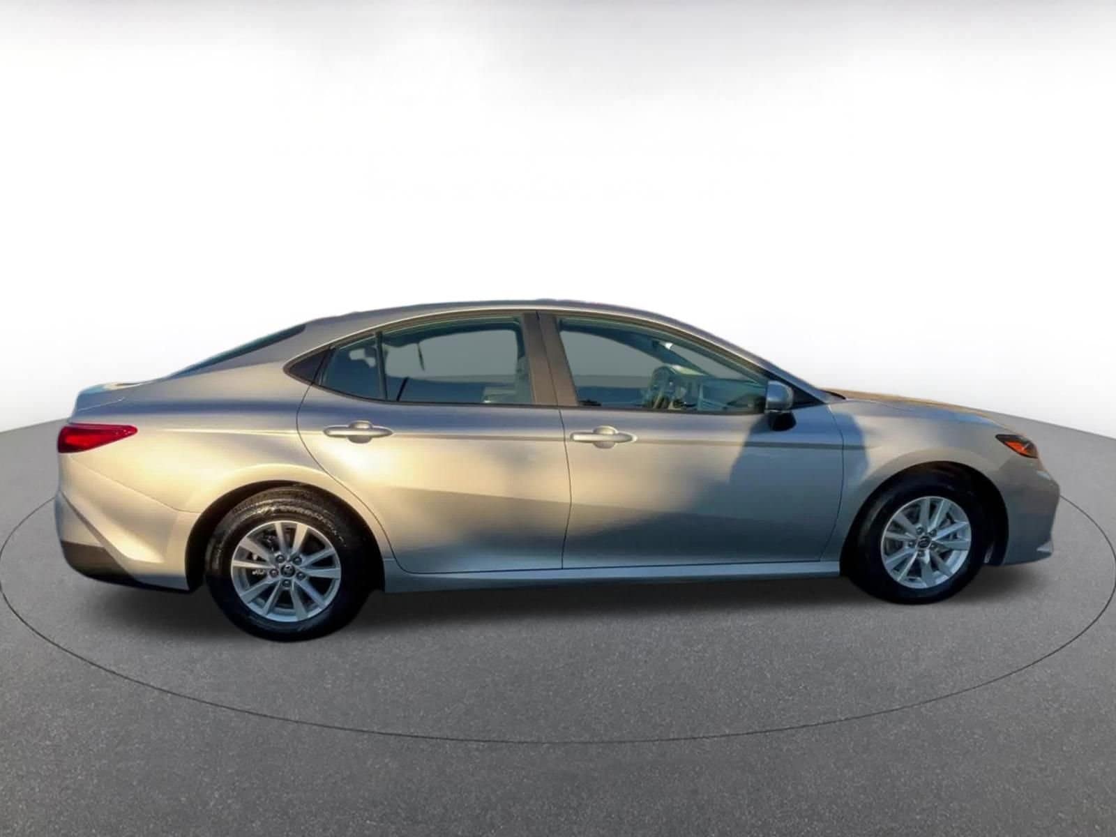 Thumbnail: 2025 Toyota Camry - 16