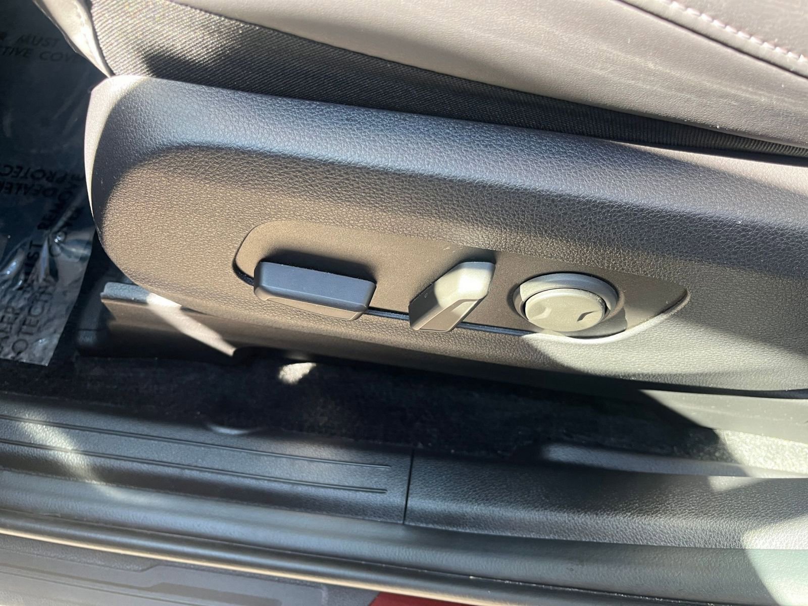 Thumbnail: 2024 Kia Carnival - 23