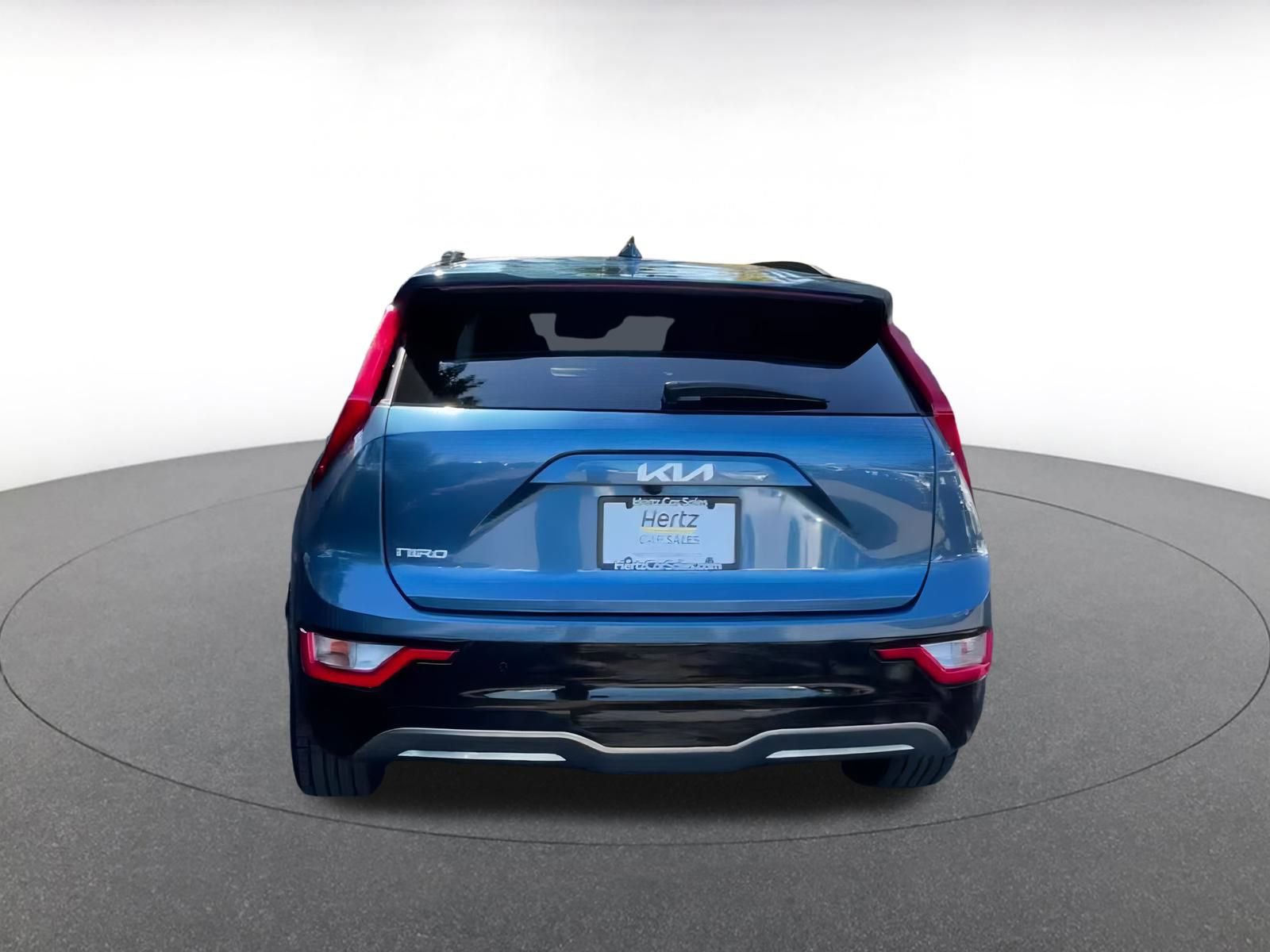 Thumbnail: 2023 Kia Niro - 12