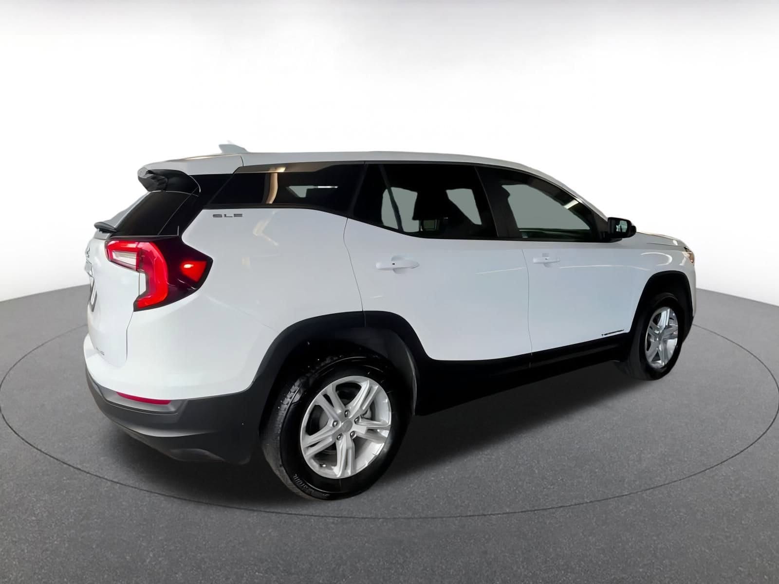 Thumbnail: 2024 GMC Terrain - 12