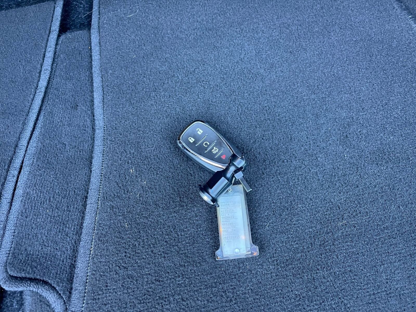 Thumbnail: 2024 Chevrolet Malibu - 21