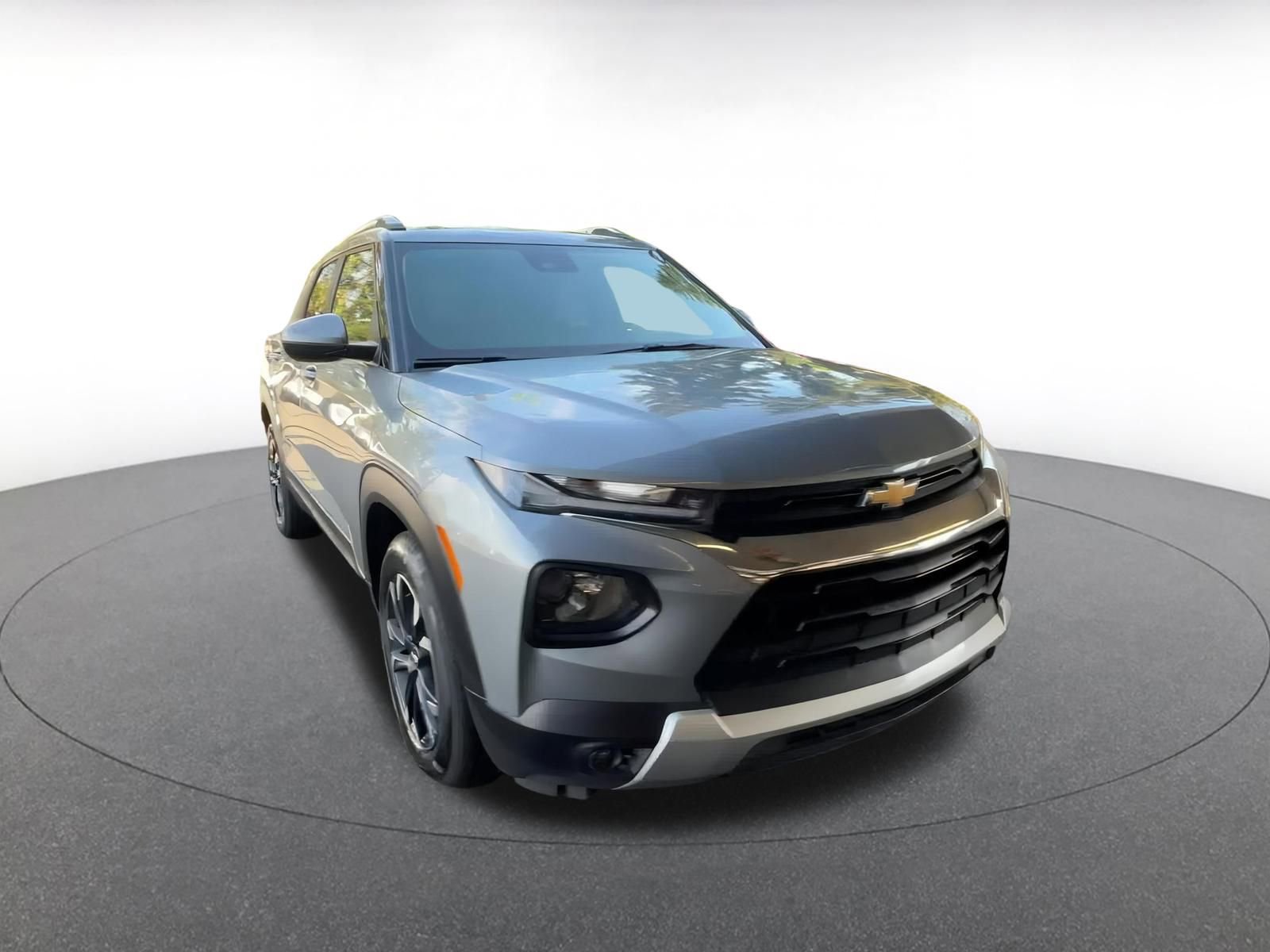 Thumbnail: 2023 Chevrolet TrailBlazer - 3