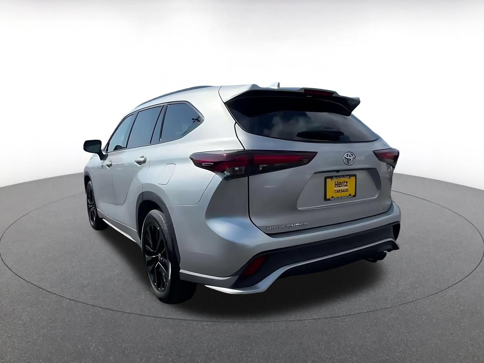 Thumbnail: 2025 Toyota Highlander - 11