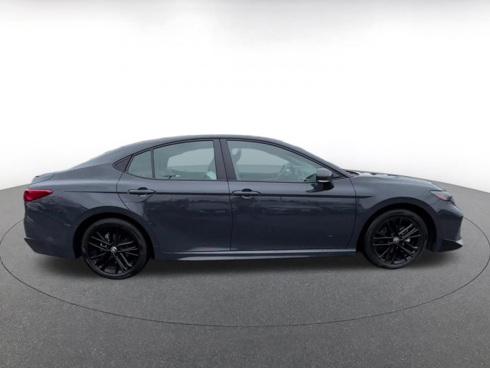 Thumbnail: 2025 Toyota Camry - 16