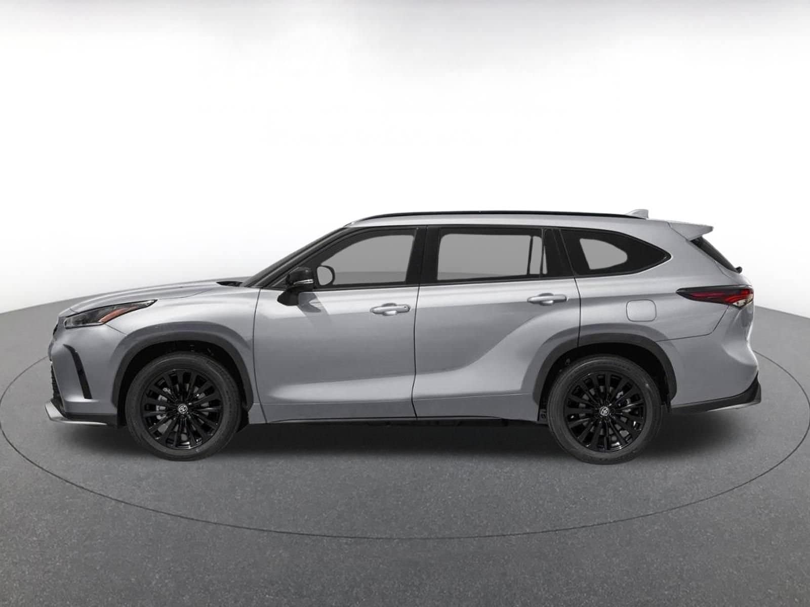 Thumbnail: 2025 Toyota Highlander - 3