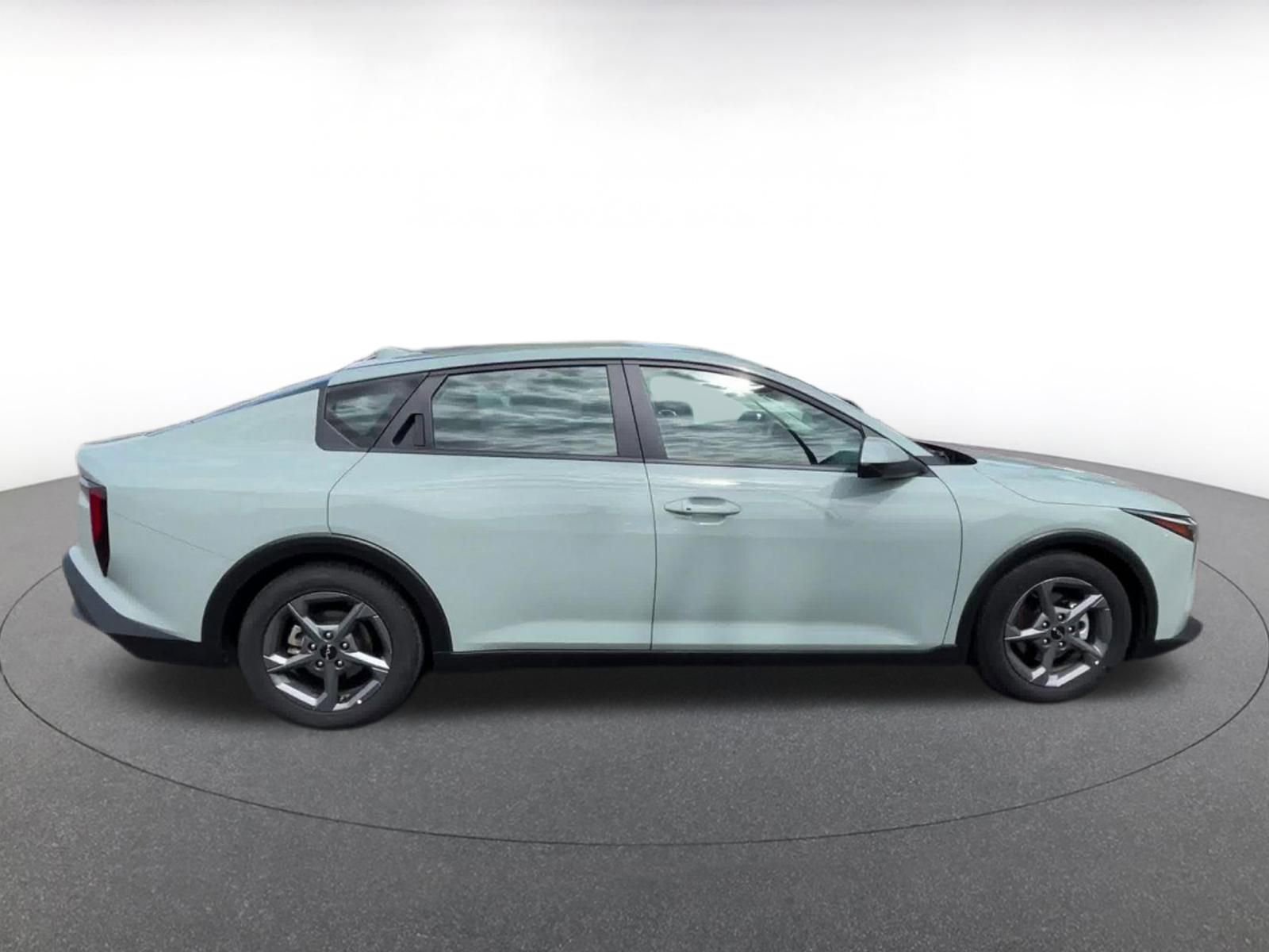 Thumbnail: 2025 Kia K4 - 16