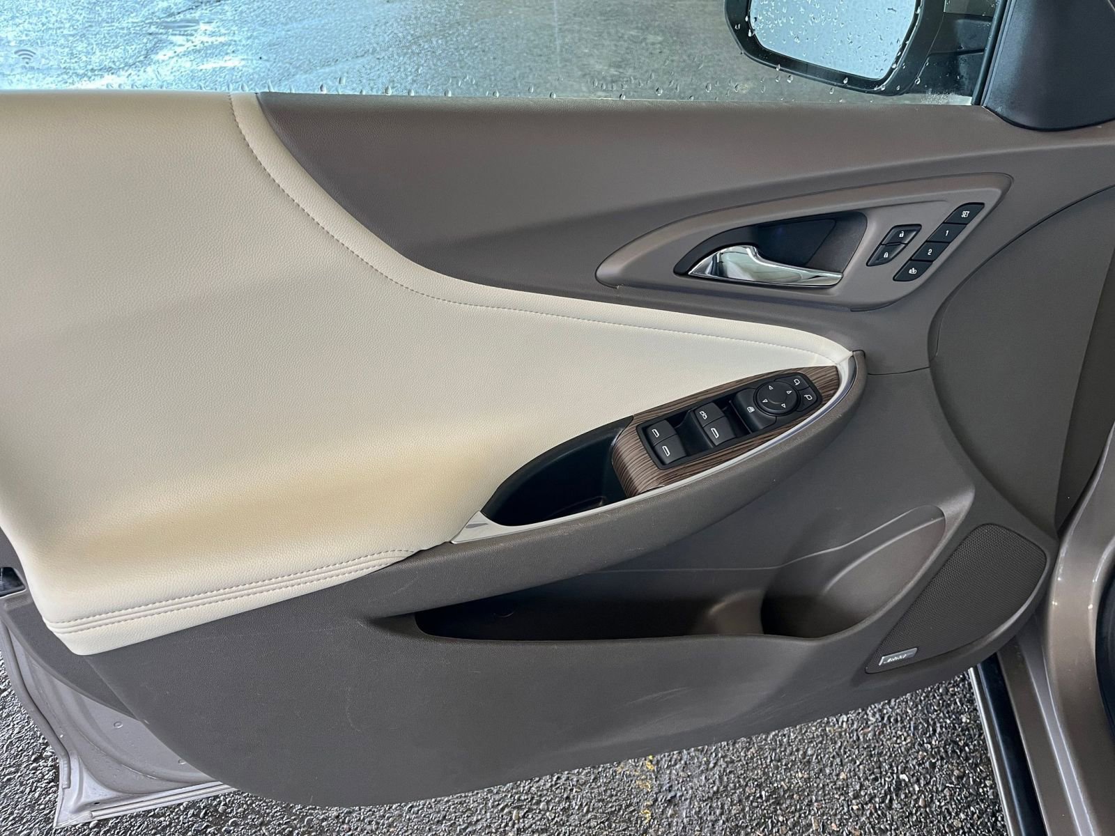 Thumbnail: 2024 Chevrolet Malibu - 18