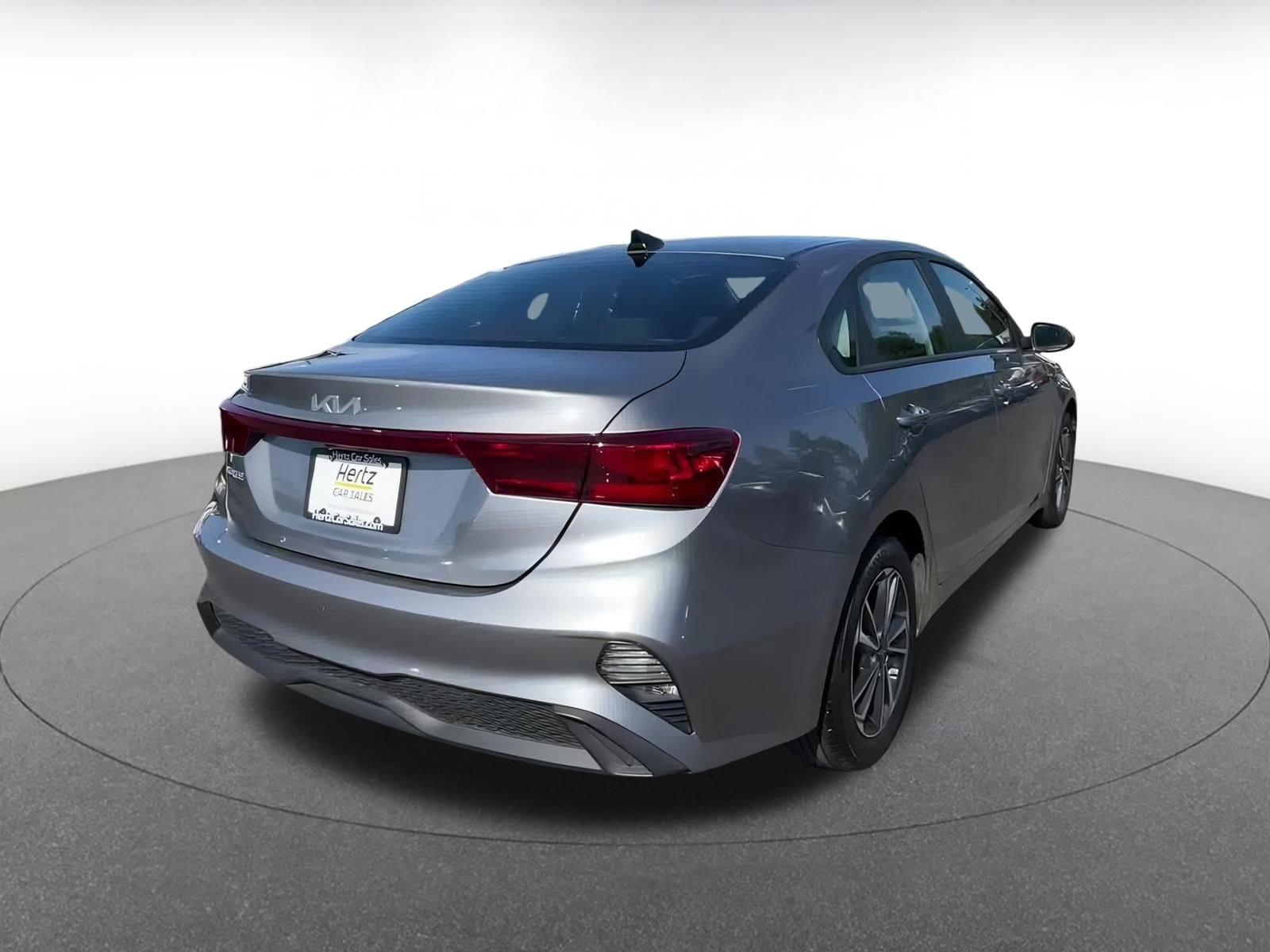 Thumbnail: 2024 Kia Forte - 14