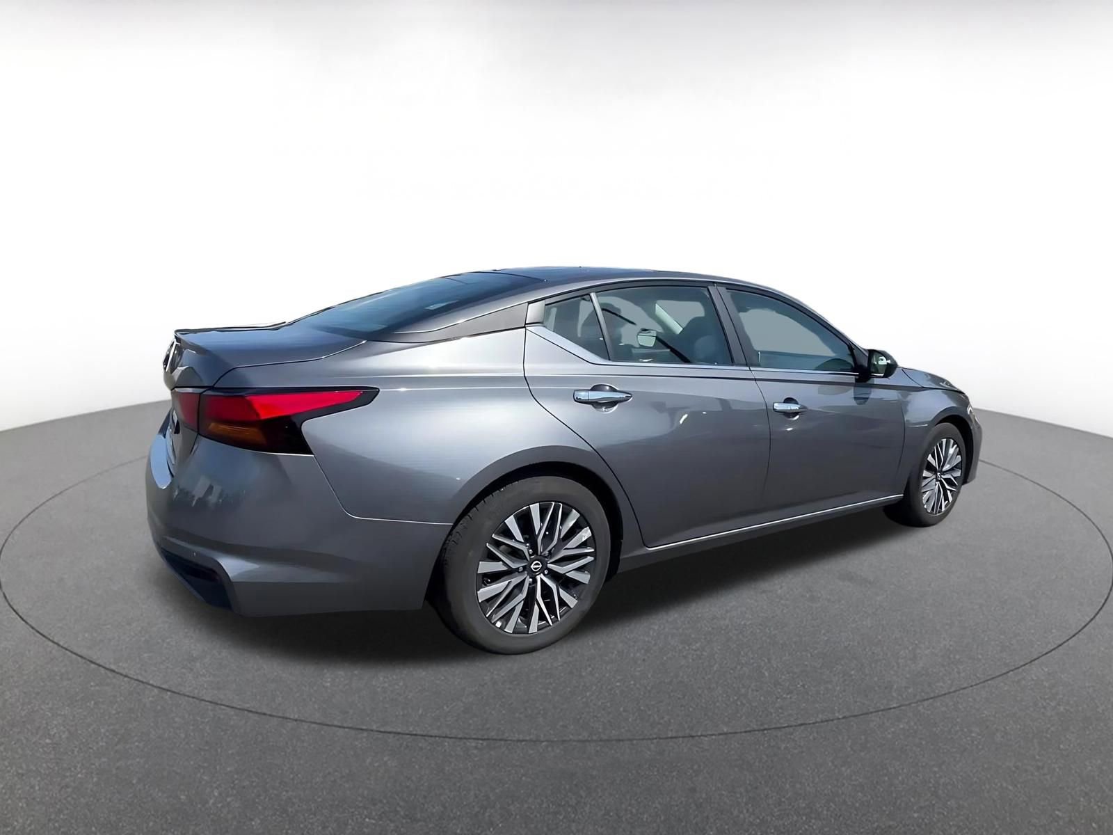Thumbnail: 2025 Nissan Altima - 14