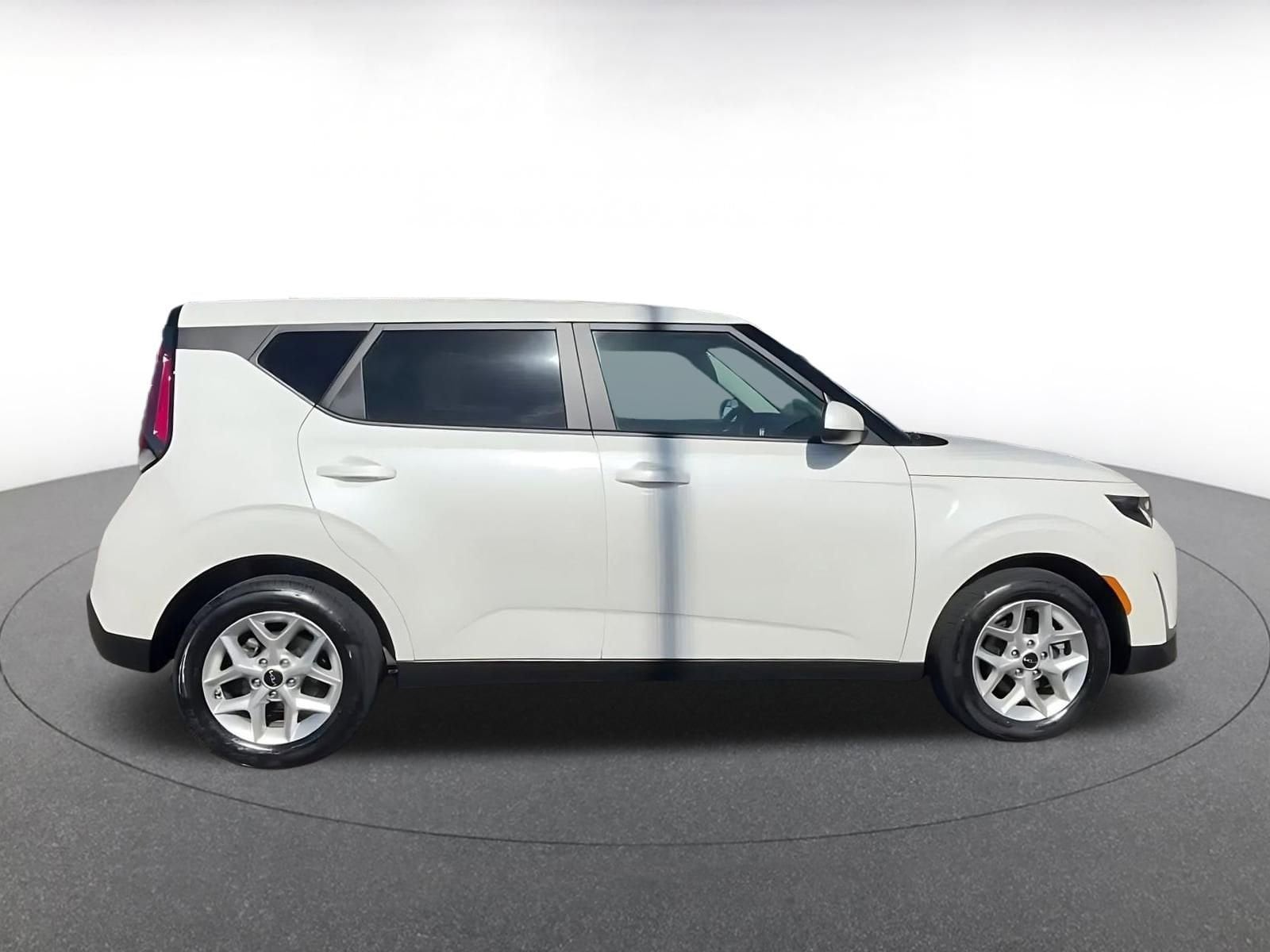 Thumbnail: 2025 Kia Soul - 16