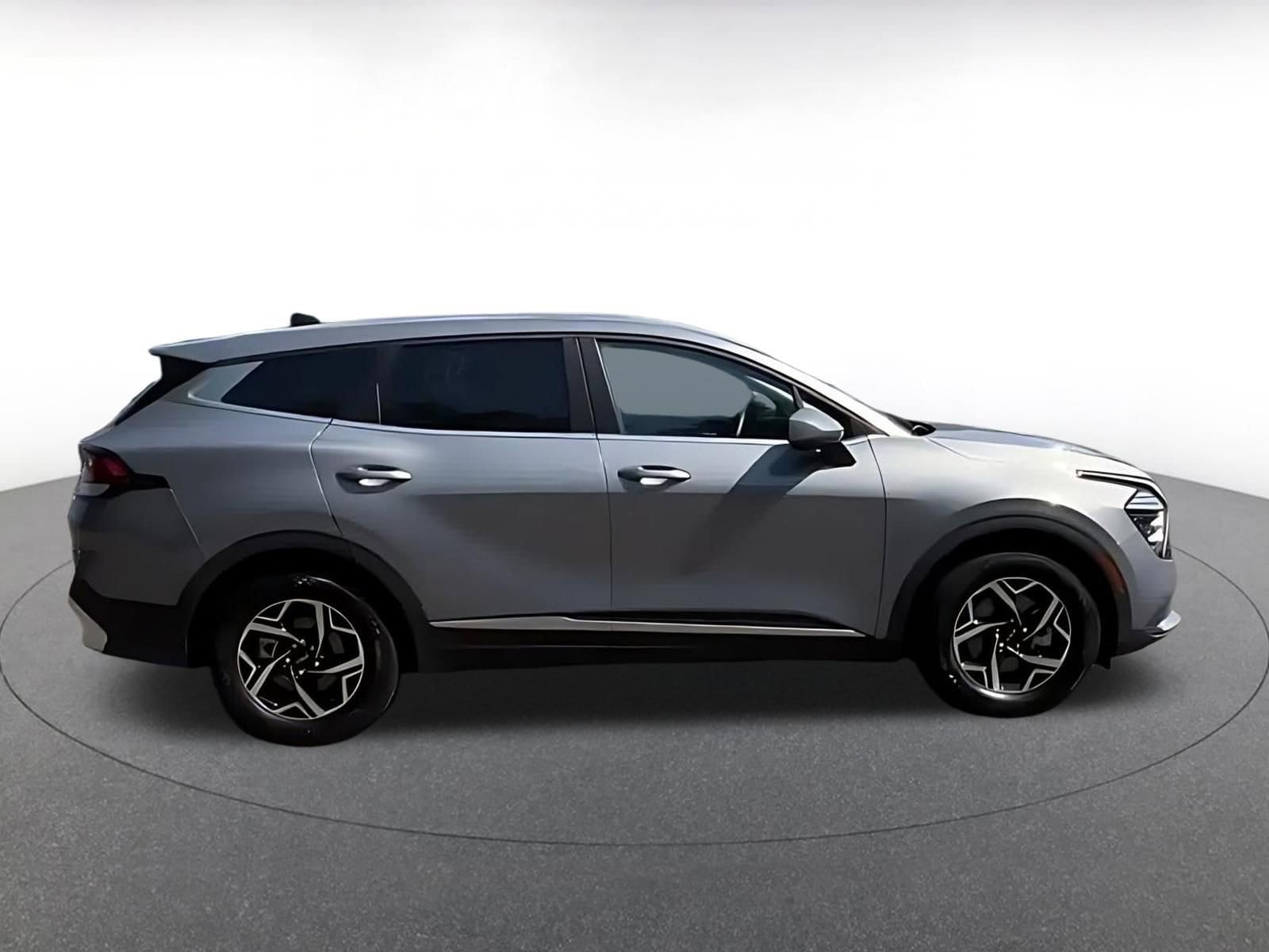 Thumbnail: 2025 Kia Sportage - 16
