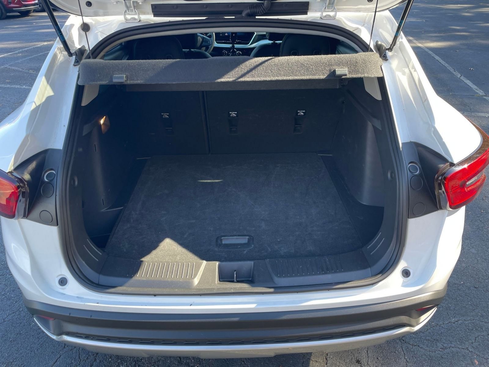 Thumbnail: 2025 Chevrolet Trax - 27