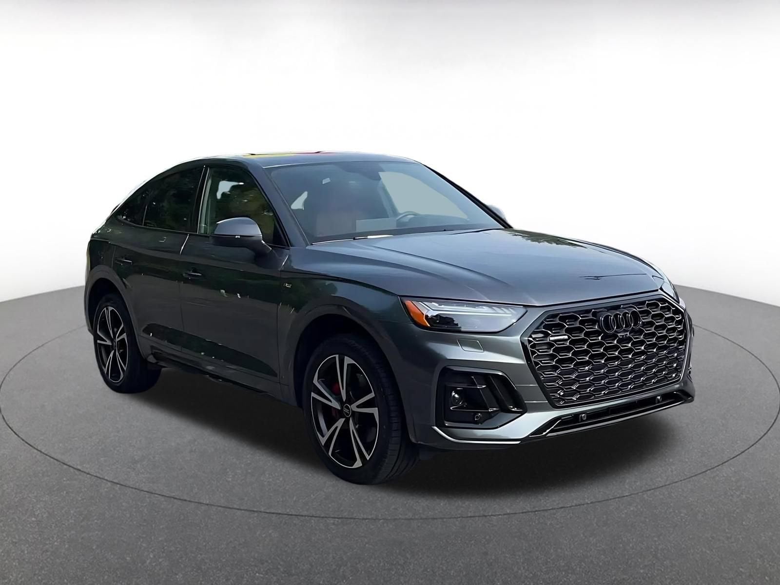 Thumbnail: 2025 Audi Q5 - 3