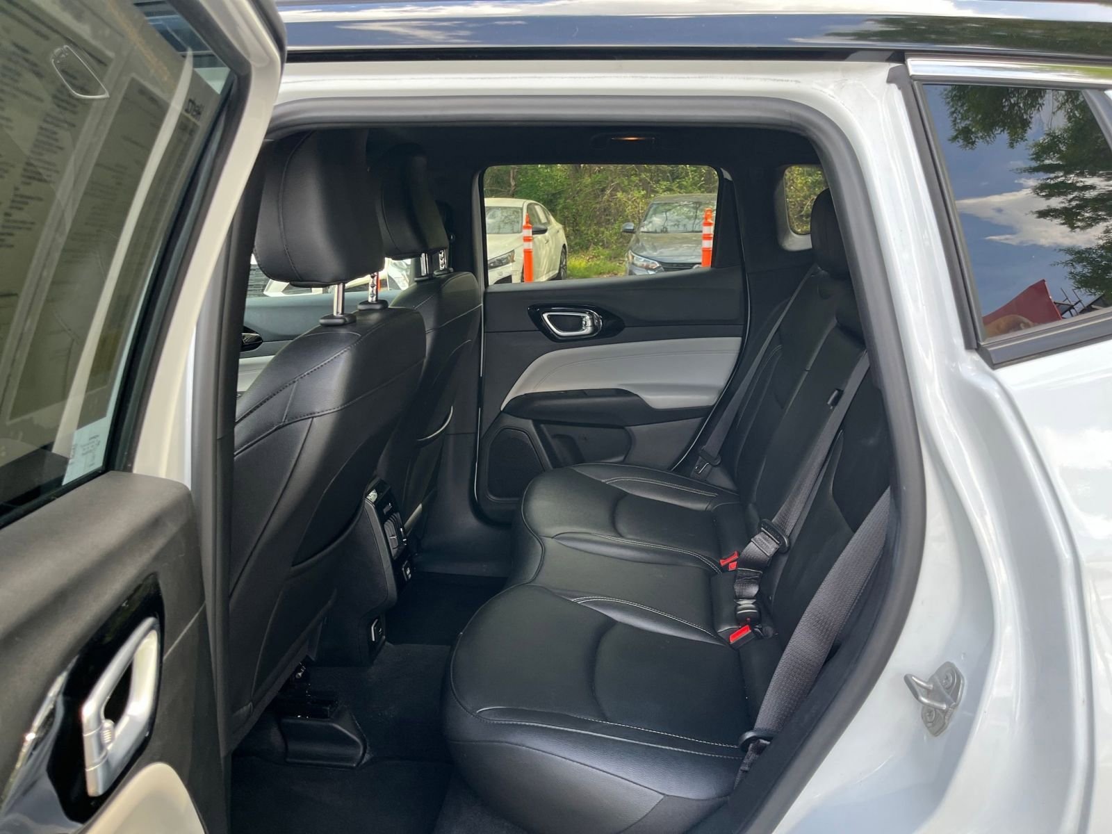 Thumbnail: 2025 Jeep Compass - 27