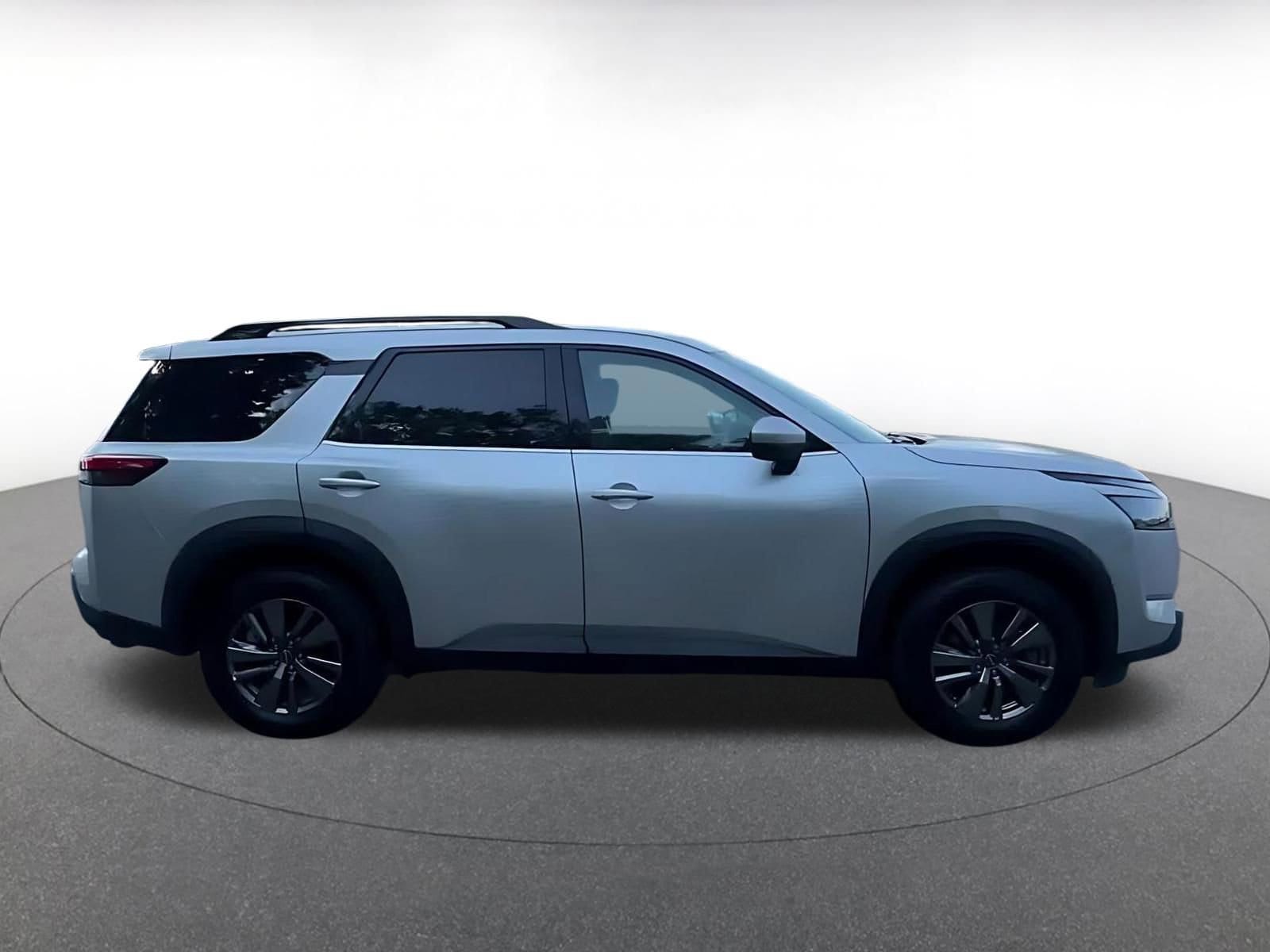 Thumbnail: 2025 Nissan Pathfinder - 16