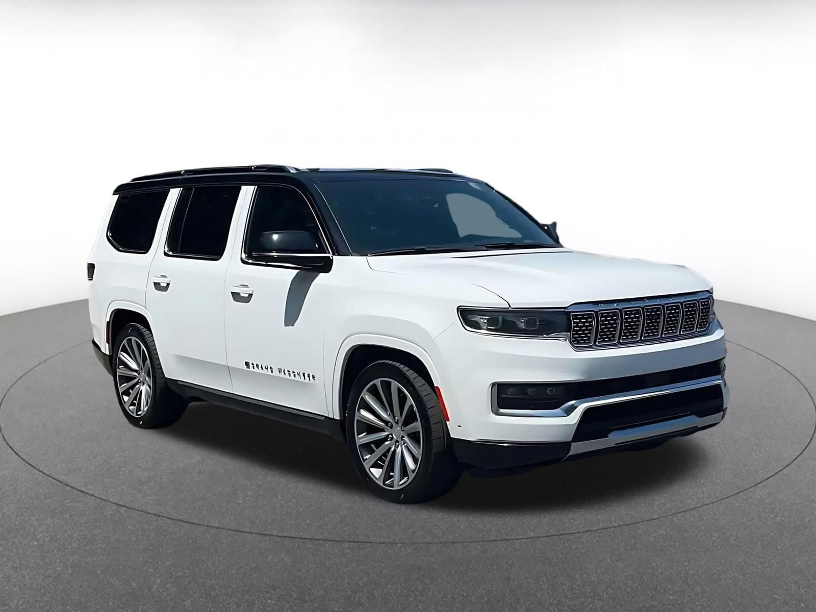 Thumbnail: 2023 Jeep Grand Wagoneer - 3