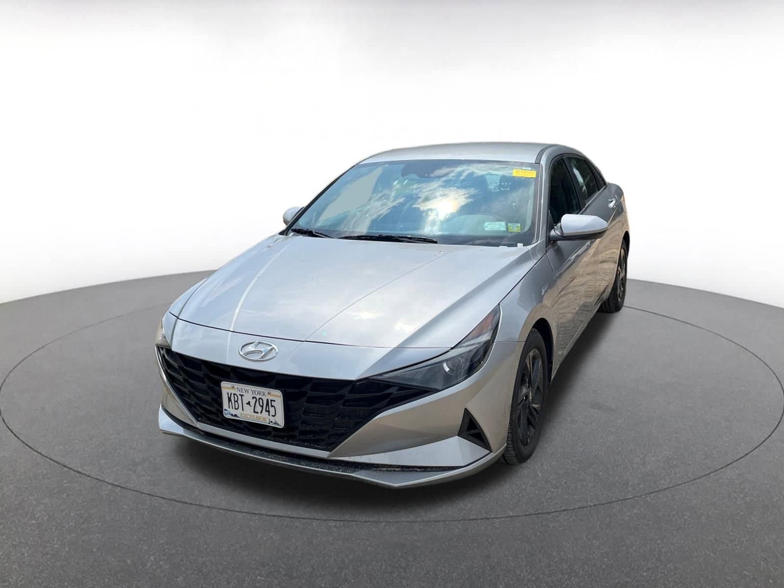 Thumbnail: 2023 Hyundai Elantra - 4