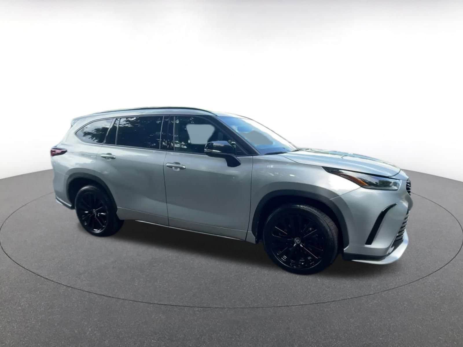 Thumbnail: 2024 Toyota Highlander - 2