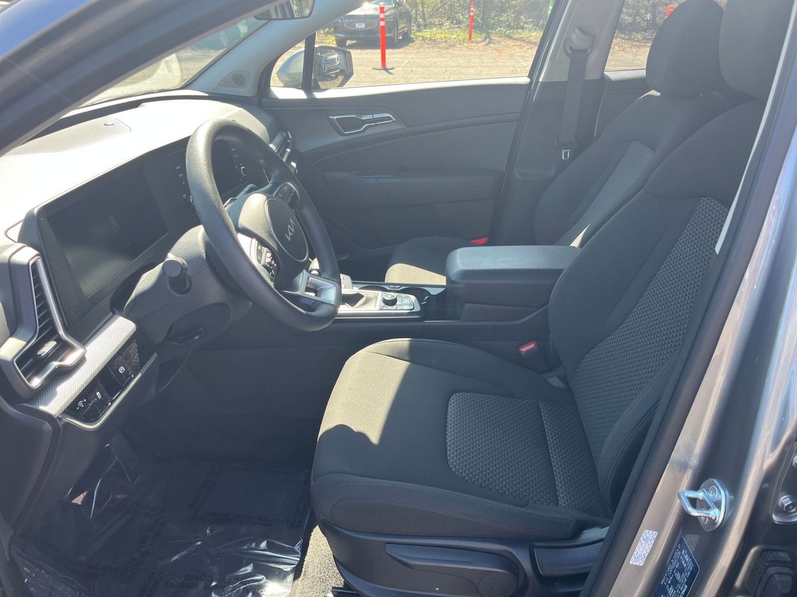 Thumbnail: 2025 Kia Sportage - 25