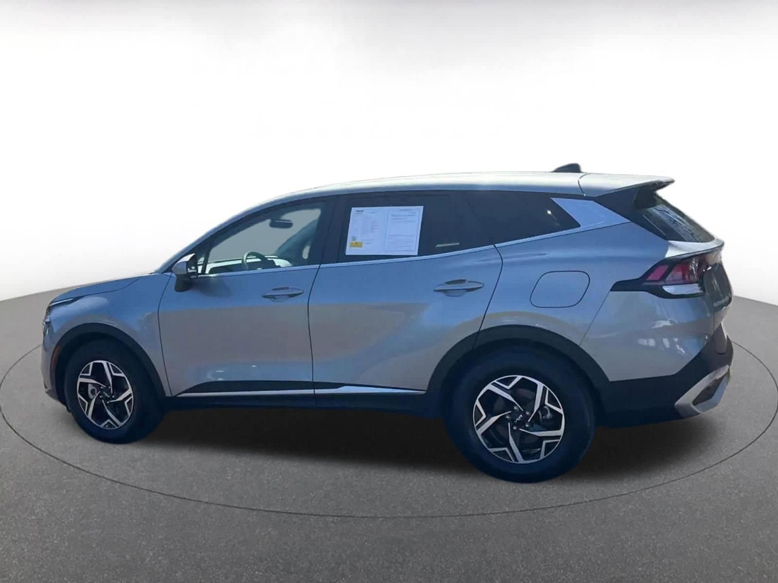 Thumbnail: 2025 Kia Sportage - 9