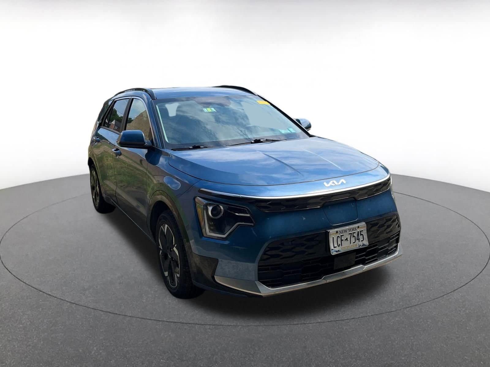 Thumbnail: 2023 Kia Niro - 2