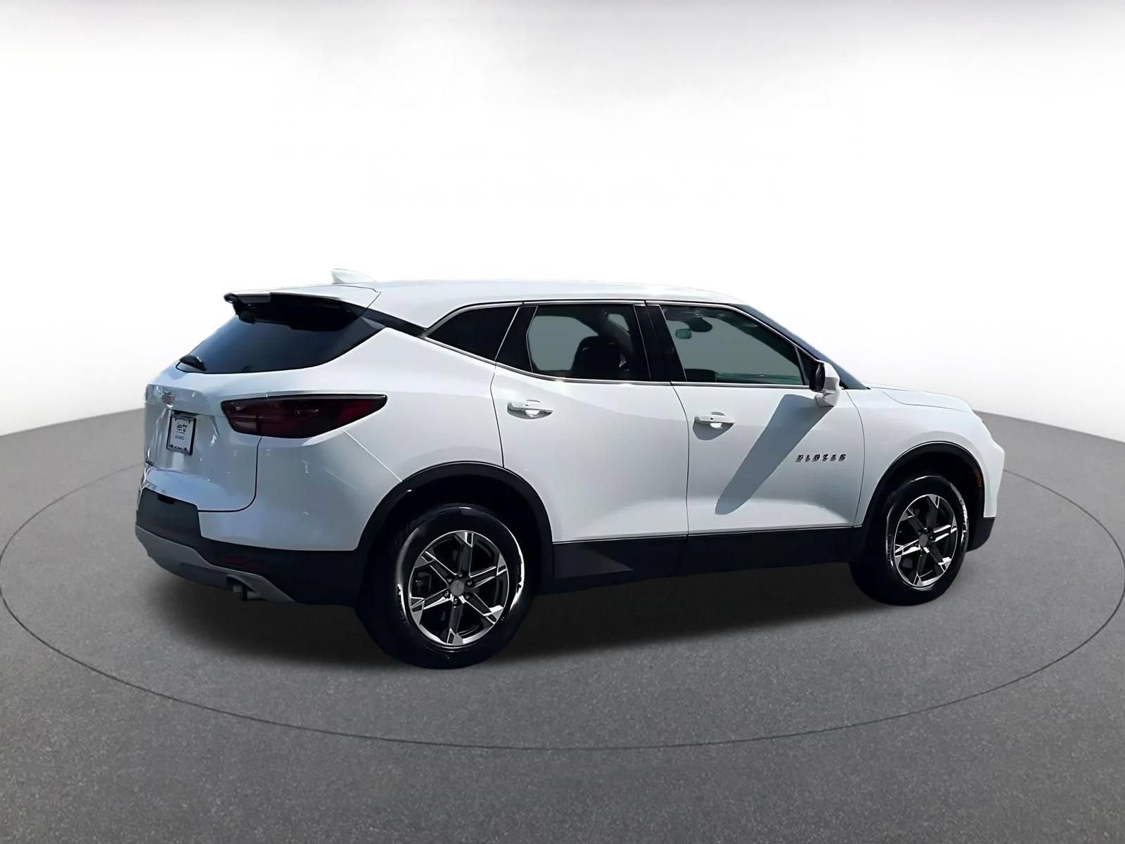 Thumbnail: 2026 Chevrolet Blazer - 15